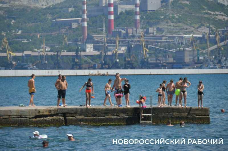 Глотать или не глотать? В Новороссийске море прогрелось до + 27