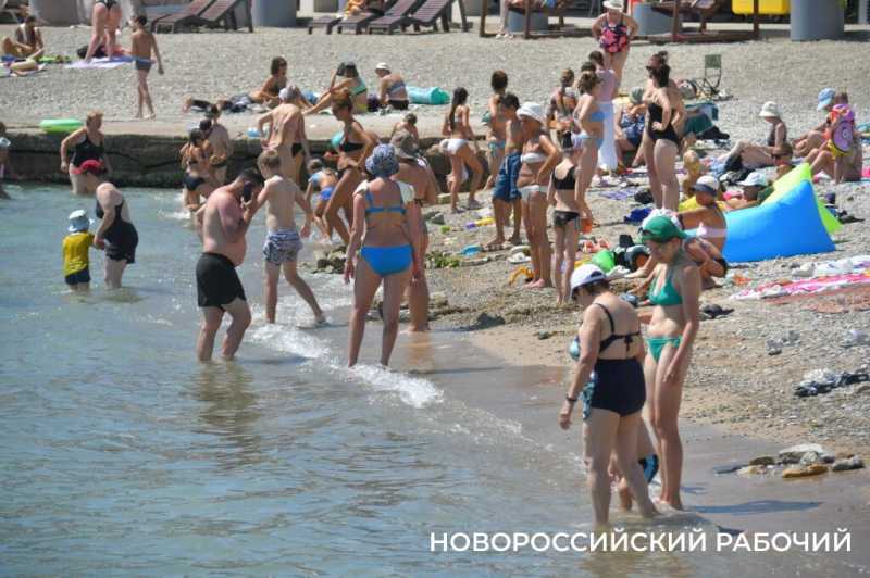 Глотать или не глотать? В Новороссийске море прогрелось до + 27