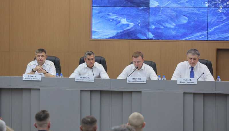 Губернатор Вениамин Кондратьев встретился с активом жителей Новороссийска