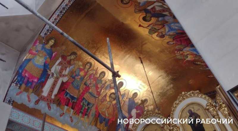 Холщовые фрески украсят стены храма в Новороссийске