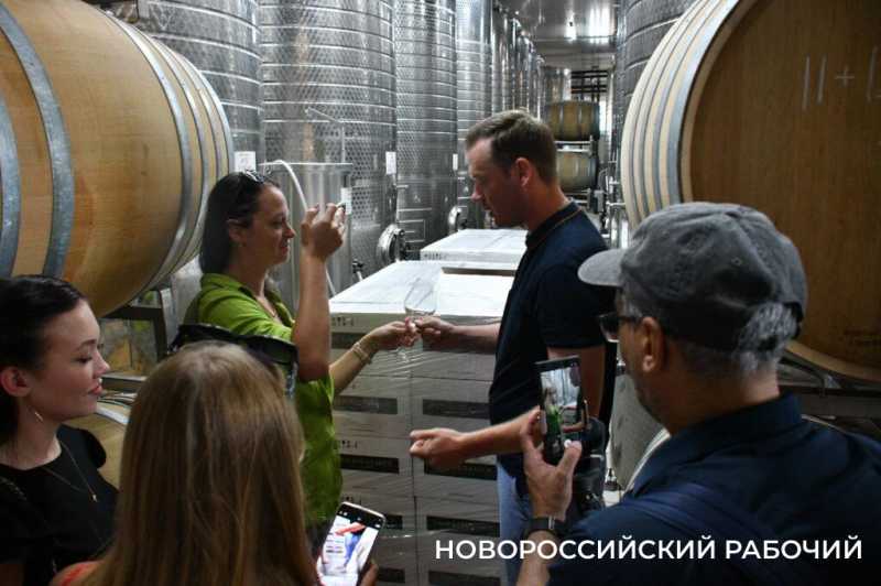 Интересна история не только вина, но и винодела. Куда поехать отдохнуть из Новороссийска