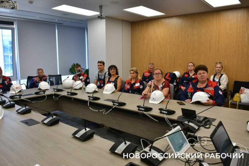 КТК поделился с общественниками опытом контроля за чистотой воздуха в Новороссийске