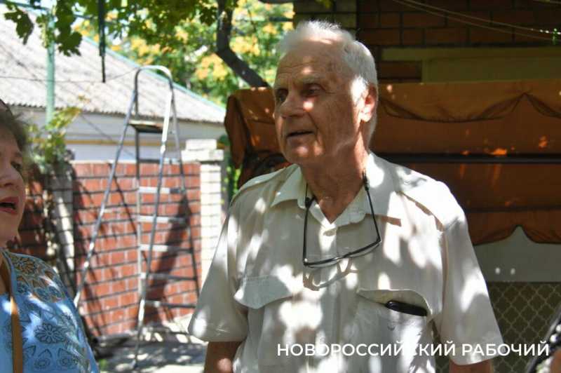 Любовь на вес золота. В Новороссийске поздравили счастливые пары