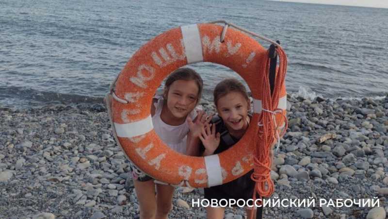 На пляжах Новороссийска за самовольное занятие шезлонгов установили жесткий штраф