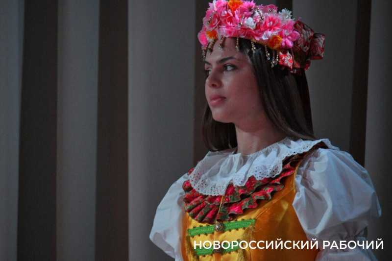 Новороссийская «ЭтноКрасавица» Наталья Тимченко  знает польский язык в совершенстве