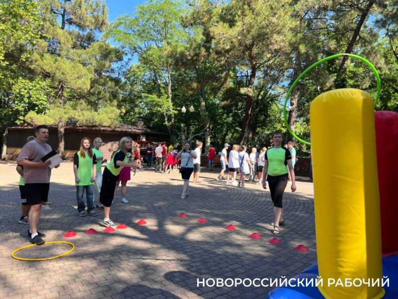 Новороссийские подростки &laquo;стреляли&raquo; на меткость из пожарного гидранта