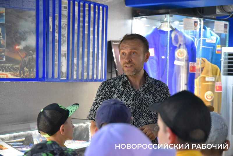 Новороссийский планетарий отметил 64 года. Полет нормальный!
