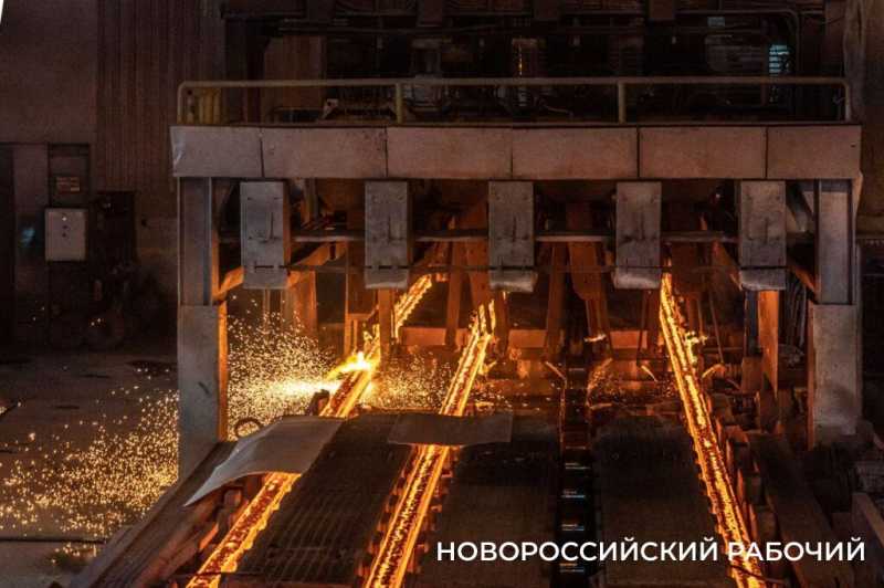 Сегодня – День металлурга! Как в Новороссийске из лома растят «металлические деревья»