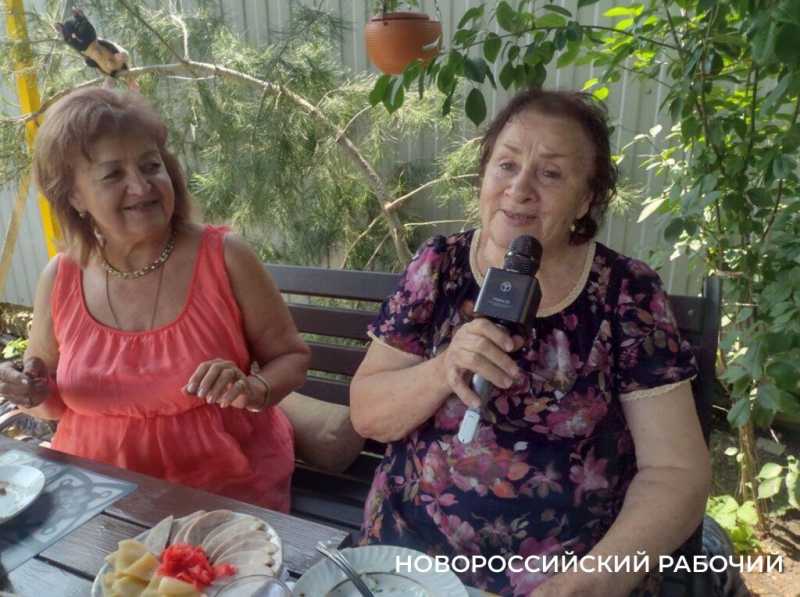В Новороссийске непрофессиональных артистов и авторов соединила «Дружба творцов» 