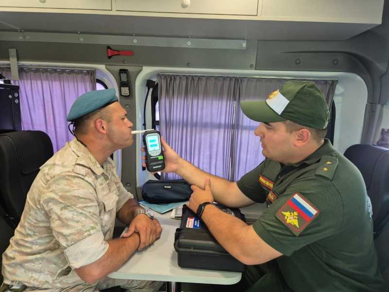 В Новороссийске проверили военные автомобили