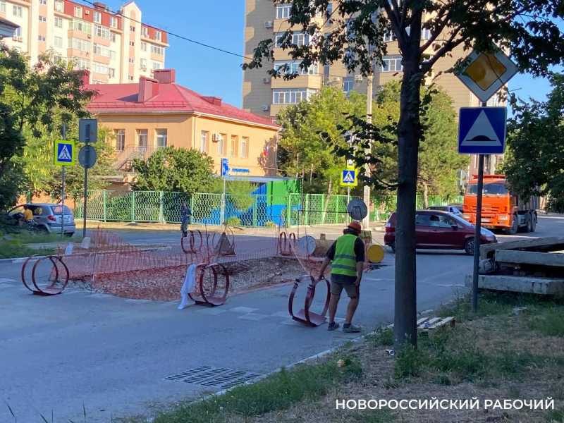 В Новороссийске ремонт дорог не обходится без «жертв»