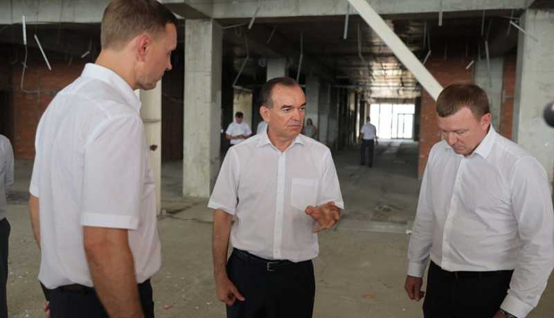 Вениамин Кондратьев поручил достроить Дворец олимпийских видов спорта &laquo;Черноморский&raquo; в Новороссийске за три года