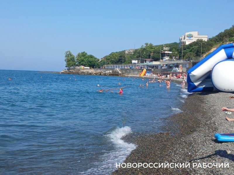 Вода в море Новороссийска уже начинает нагреваться