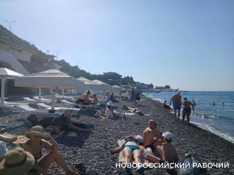 Вода в море Новороссийска уже начинает нагреваться