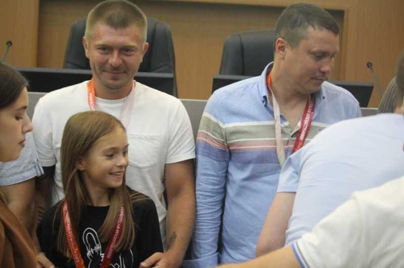 Военные из Новороссийска ночью отражали атаку БПЛА, а утром победили в футбольном матче. Футболисты-любители подвели итоги сезона