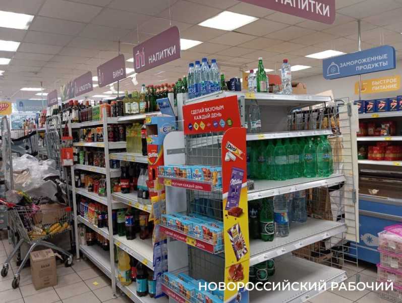 «За кого нас тут держат?!» Покупатели «Магнита» в шоке от состояния одного из магазинов