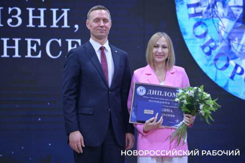 Женщина-Лидер из Новороссийска рассказазла секреты Бэтмена