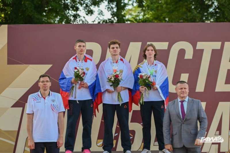 Золото 100-метровок привез Георгий Ермоленко из Новороссийска с международных соревнований