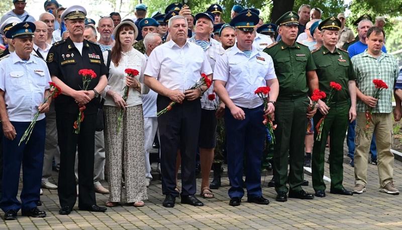 День Воздушно-десантных войск: в городе-герое Новороссийске проходят торжества в честь 95-летия со дня образования «крылатой пехоты»