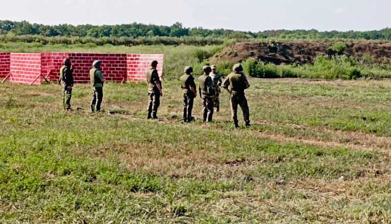 На Кубани провели первые в 2025 году военно-полевые сборы казаков