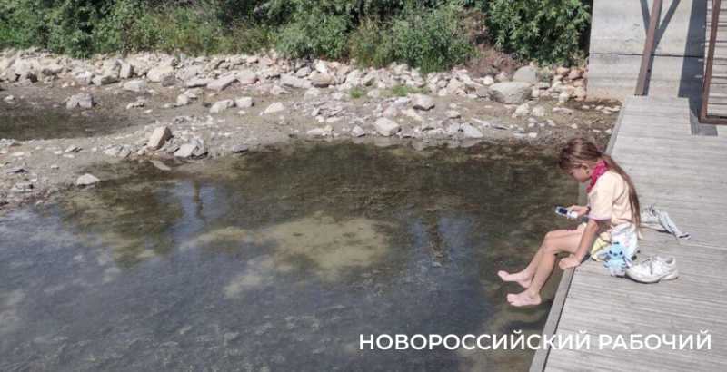 Неужели озеро Абрау в Новороссийске готовится показать свое дно?