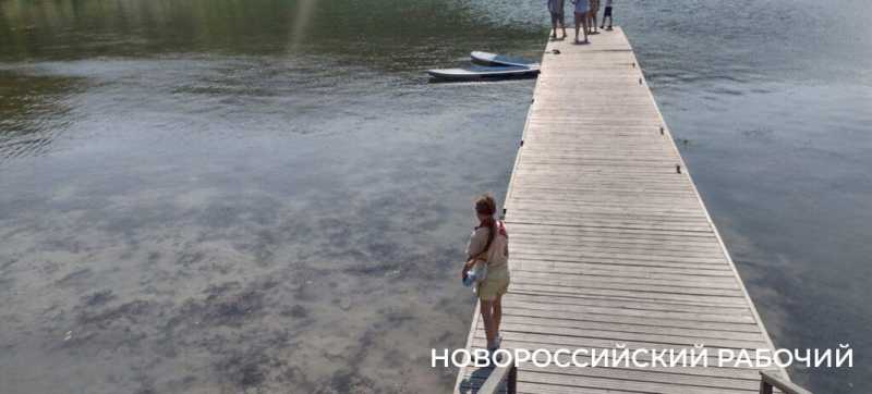 Неужели озеро Абрау в Новороссийске готовится показать свое дно?