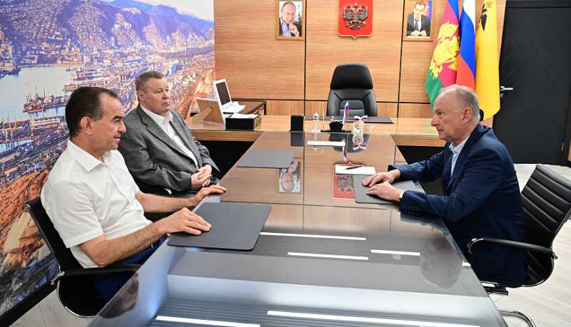 Николай Патрушев провел рабочую встречу с Вениамином Кондратьевым в Новороссийске