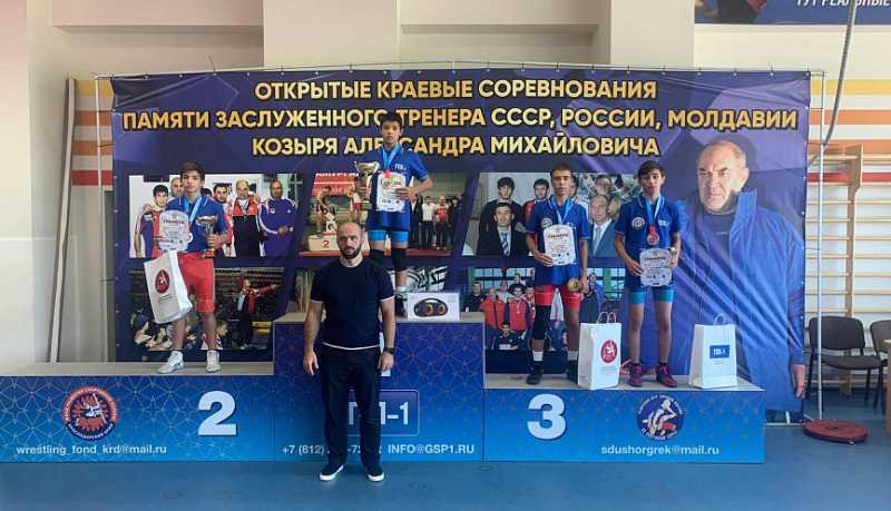 Новороссийские спортсмены – в числе призеров краевых соревнований по греко-римской борьбе