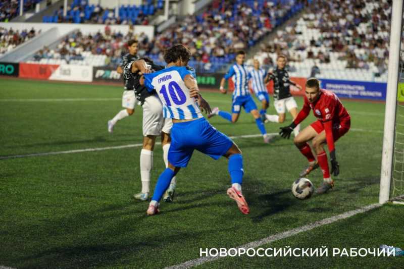 Новороссийский &laquo;Черноморец&raquo; сыграл вничью 1:1 на выезде против &laquo;Сокола&raquo;