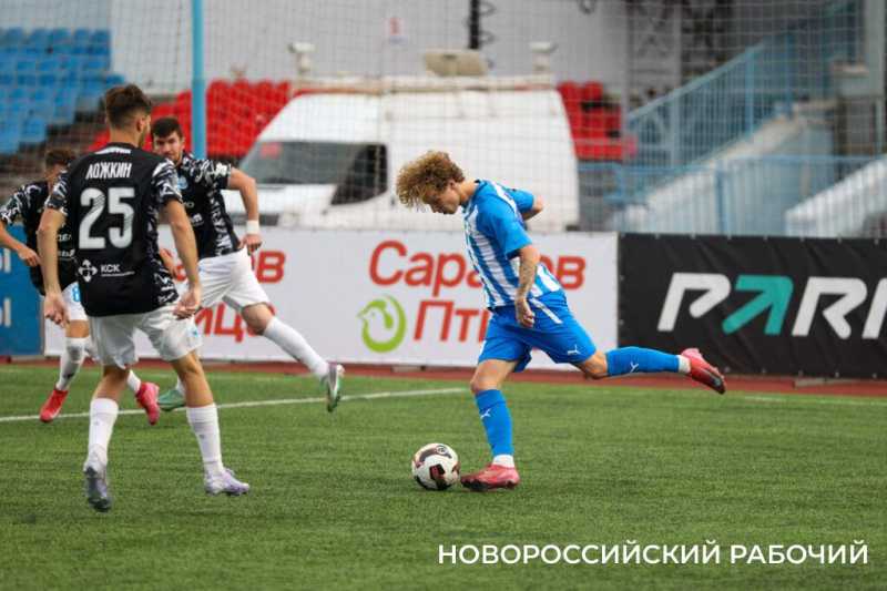 Новороссийский &laquo;Черноморец&raquo; сыграл вничью 1:1 на выезде против &laquo;Сокола&raquo;