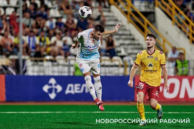 Новороссийский &laquo;Черноморец&raquo; уступил дома &laquo;Арсеналу&raquo;