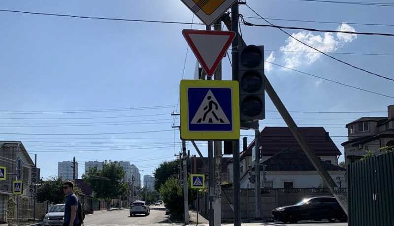 Новые светофоры устанавливают на улицах Новороссийска