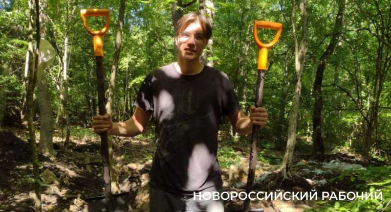 Под Новороссийском археологи раскопали древнюю долину цист