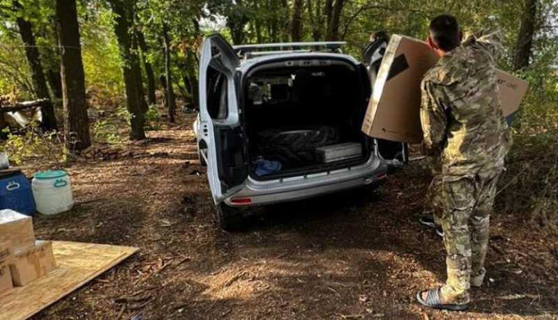 Порядка 400 килограммов гуманитарных грузов и материалы для экстерриториальных избирательных участков доставили новороссийские спасатели бойцам СВО