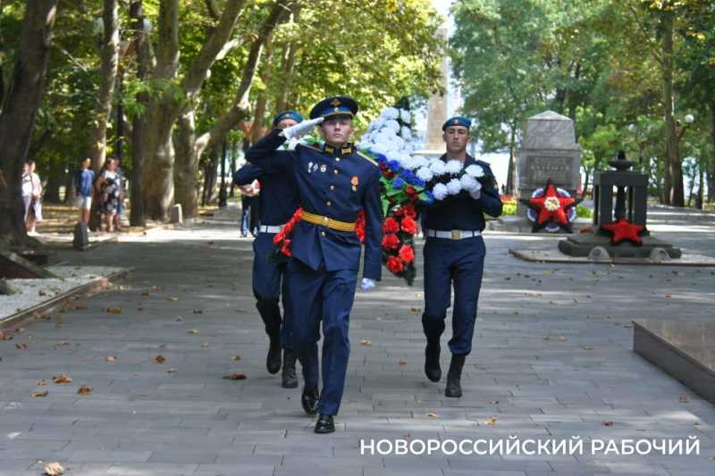 Советы дня на 31 августа: о русских танках, Неизвестном матросе и провалах в памяти