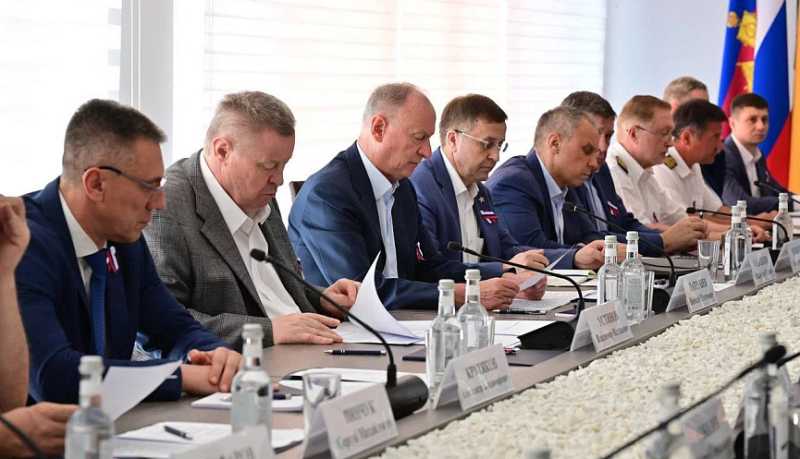 В Новороссийске состоялось совещание по вопросам реализации национальной морской политики в приморских территориях Азово-Черноморского побережья
