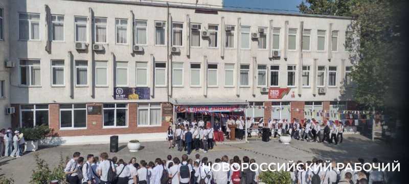 4 человека на место! В колледжах Новороссийска за парты сели вчерашние школьники