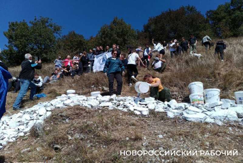 82-й день освобождения Новороссийска! &laquo;Каменный календарь&raquo; на Маркотхе продолжает отсчет