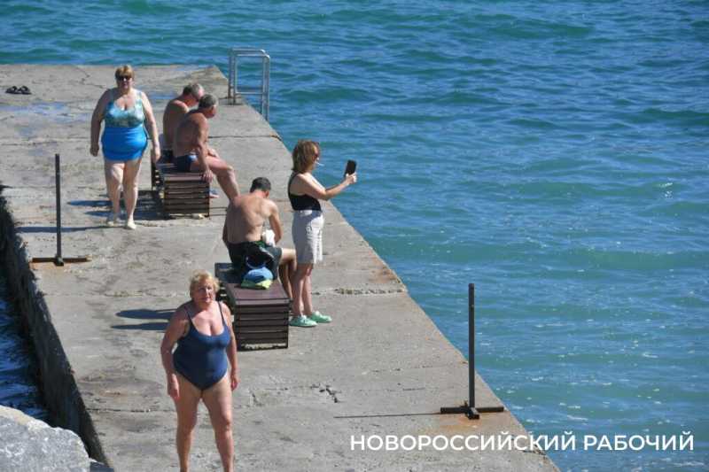 «Бархатный сезон» в Новороссийске обещали до ноября, а он — заканчивается?