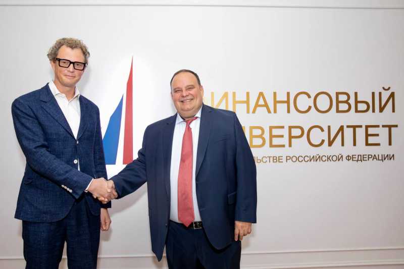 Даниил Егоров поздравил студентов Финансового университета при Правительстве РФ с Днем знаний