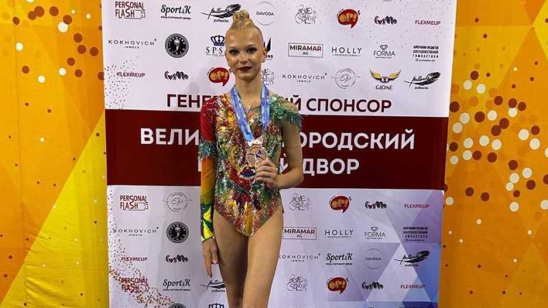 Гимнастка из Новороссийска завоевала бронзу и спецприз Всероссийских соревнований