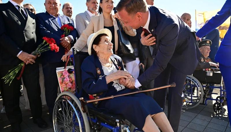 Город-герой, именем России нареченный, отмечает 187-летие со дня своего основания