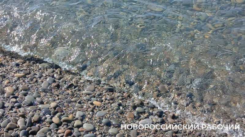 Идеально!  Так в Новороссийске оценивают осеннее море местные