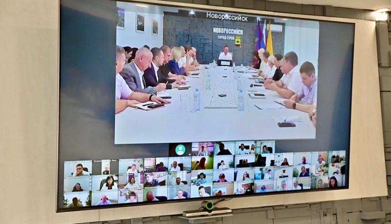 Итоги летнего сезона в Новороссийске обсудили на планерном совещании в администрации города