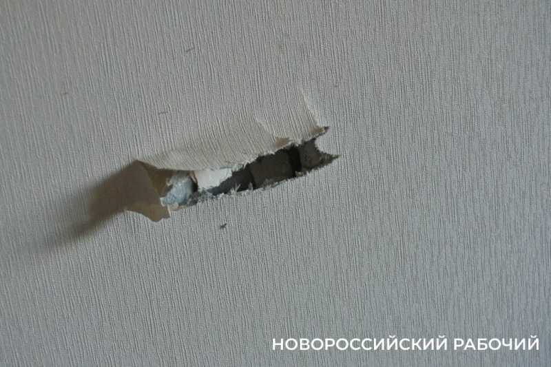 «Юбилей свадьбы мы так и не отметили…» В Новороссийске идет ликвидация последствий атаки ВСУ