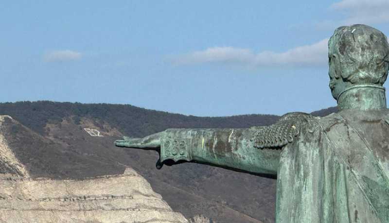 &laquo;Каменный календарь&raquo; в Новороссийске &laquo;перелистнул&raquo; очередную страницу истории накануне 82-й годовщины разгрома немецко-фашистских войск у стен города-героя