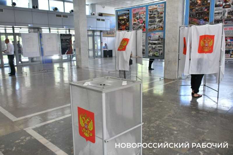 На избирательные участки новороссийцы приходят с самого утра