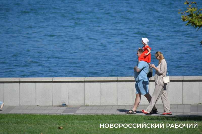 На море ожидают 3 миллиона «осенних» туристов. Они приедут и в Новороссийск