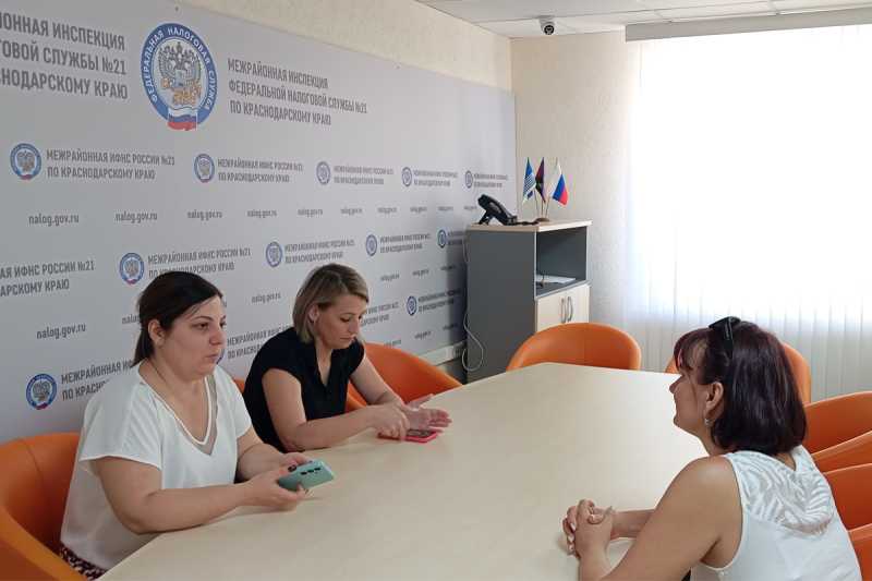 Налоговые органы продолжают взаимодействие с представителями бизнеса, имеющими задолженность