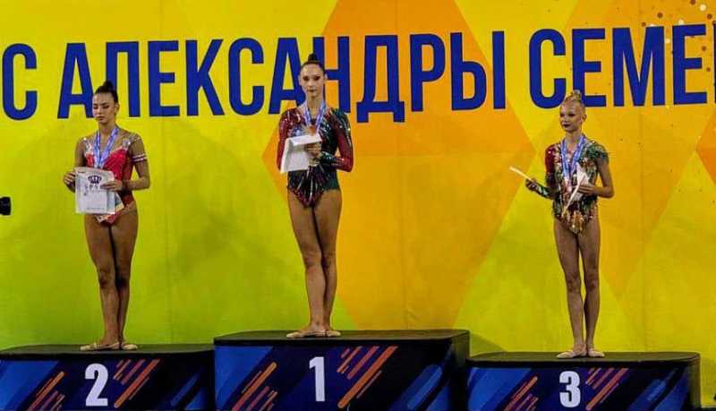Новороссийская спортсменка триумфально выступила на Всероссийских соревнованиях по художественной гимнастике